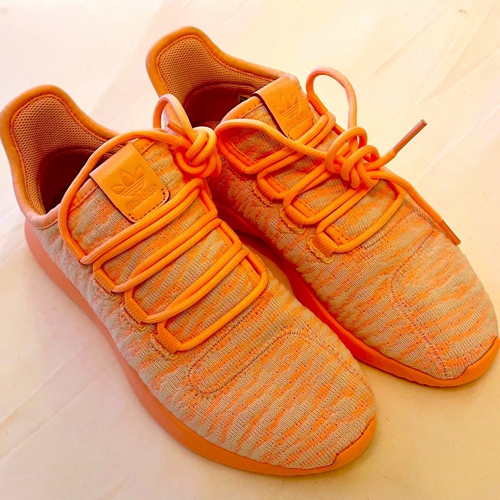 Adidas Tubular Shadow Size 5.5
Vibrant Orange Knit Sneakers